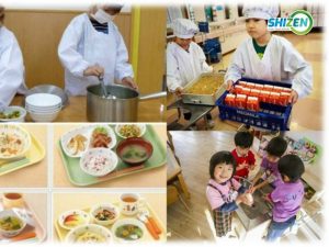 Trẻ em Nhật Bản tự lập trong giờ cơm trưa